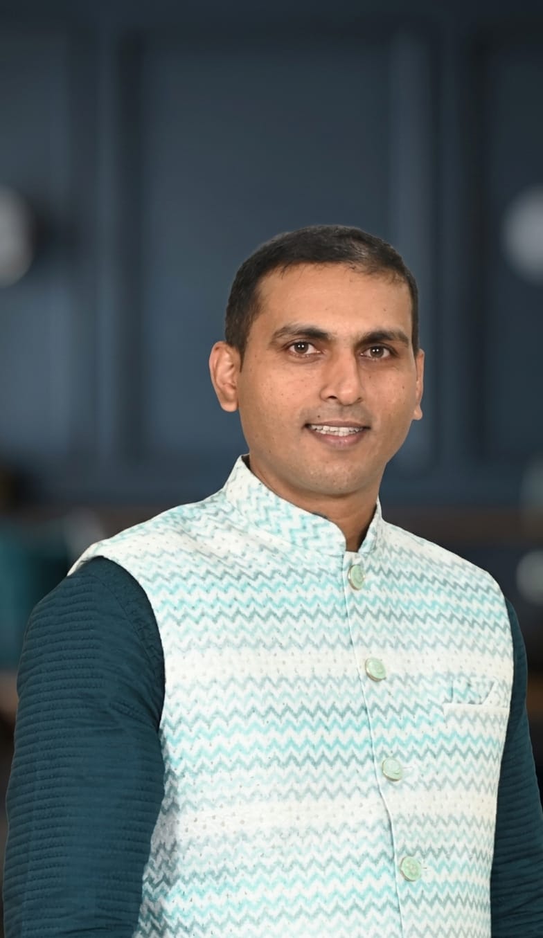 VAIBHAV DILIP KADKADE