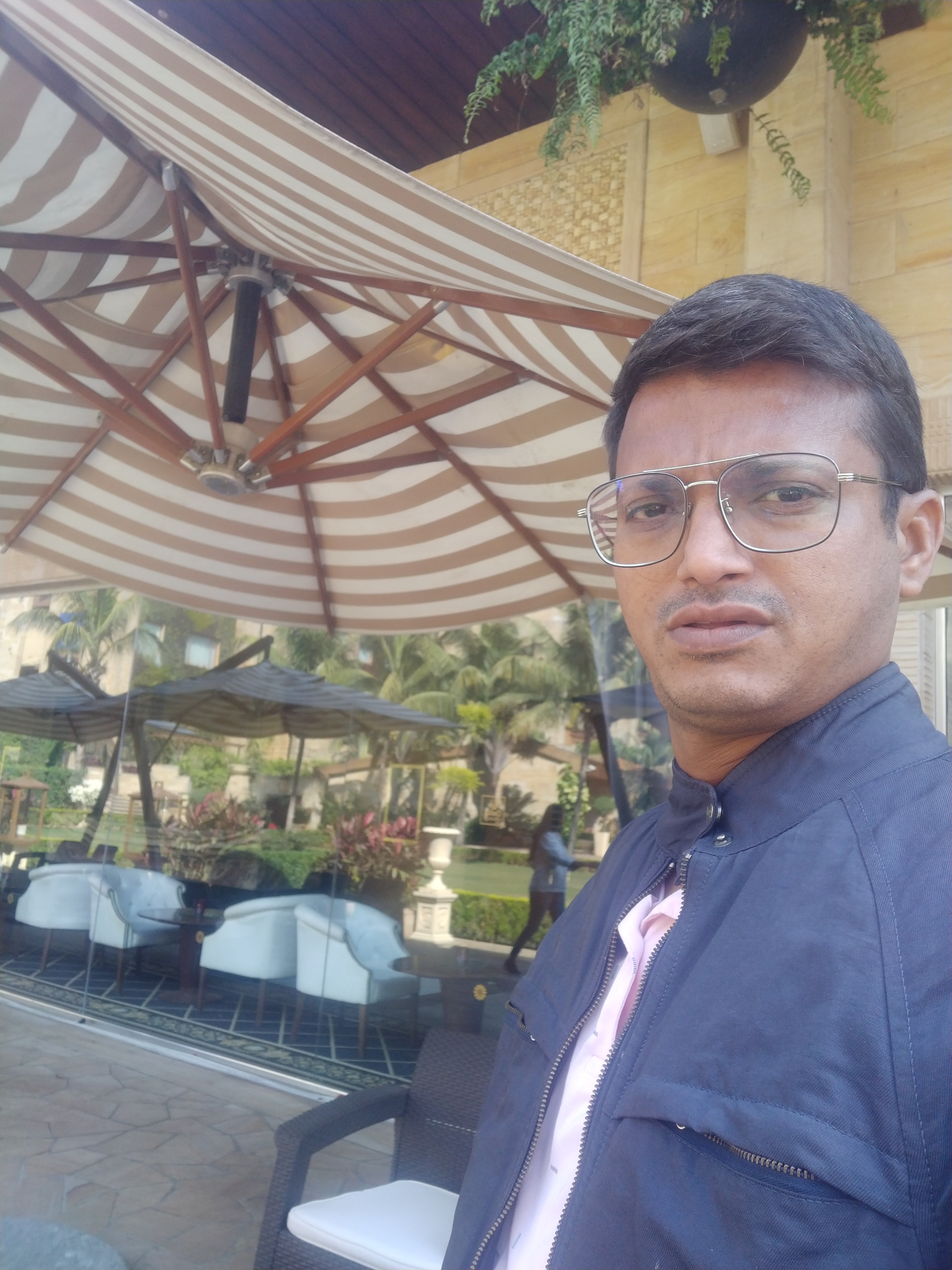 Mr. Amol Bhagirathi Kabra