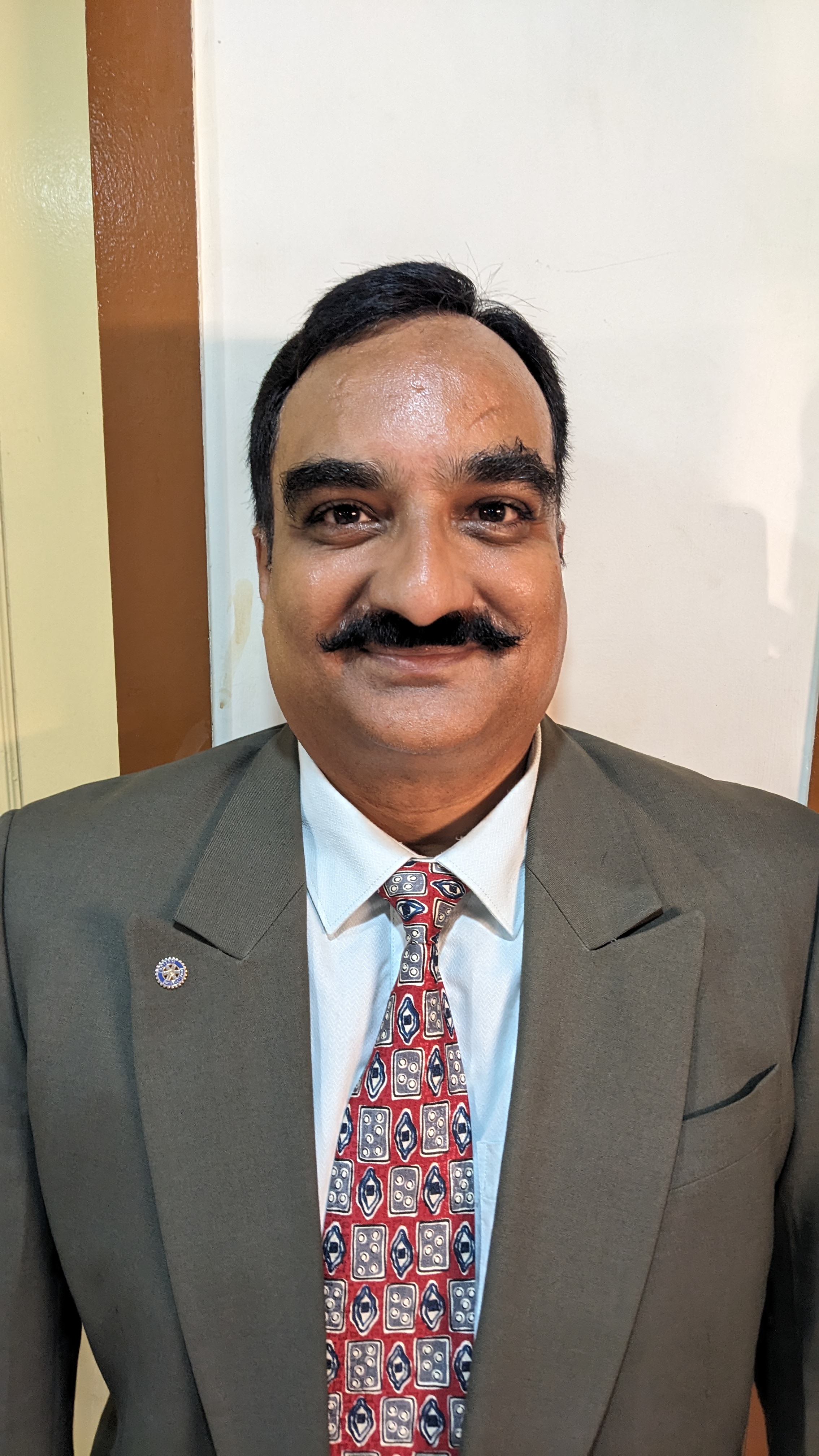 Yogesh  Pachisia