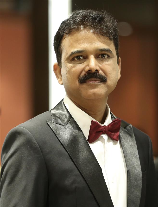 Dr. Mukesh Agarwal