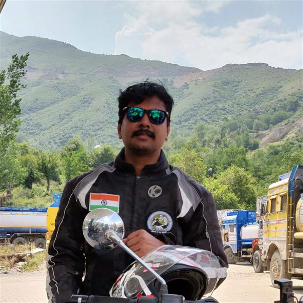 MR BINDESH SINGH SHEELKUMAR DHAKARWAR