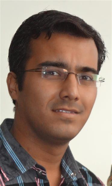 MUKUND MAHESH MOTWANI