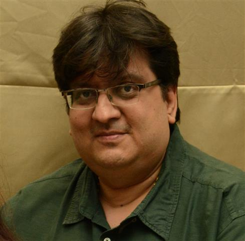 Ashish Manharkant Ganatra