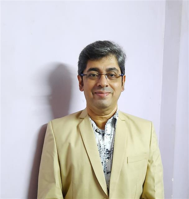 Bharat B Purohit