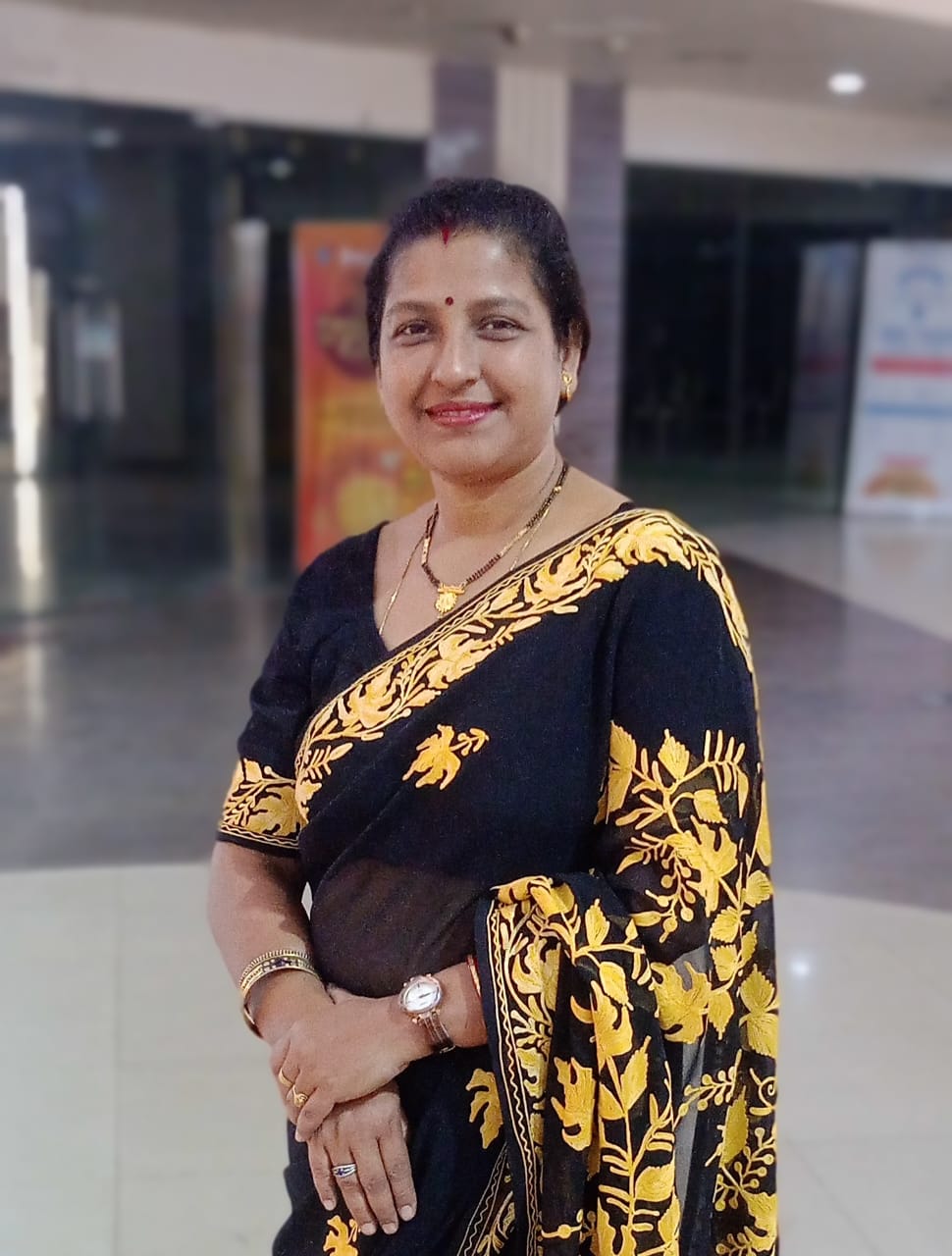 Dr Suchandra Das