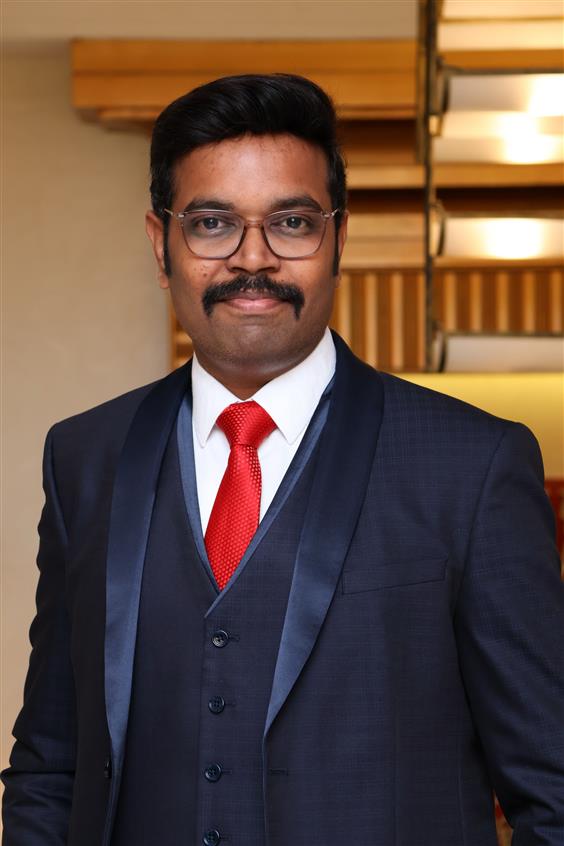 VINOTH SUNDAR A