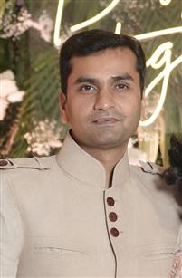 Mayur Maheshwari