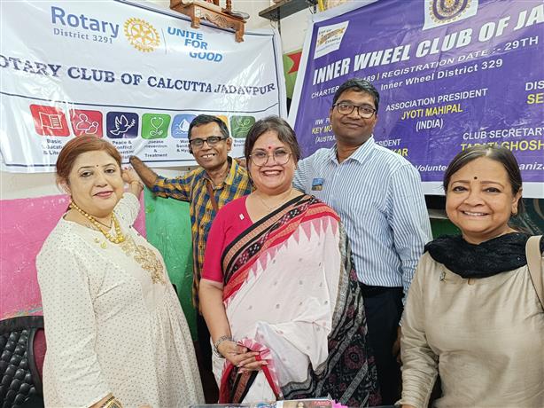 Saree Distribution to Sex Workers at Sonagachi