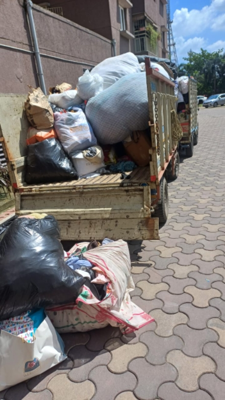 Old clothes distribution 