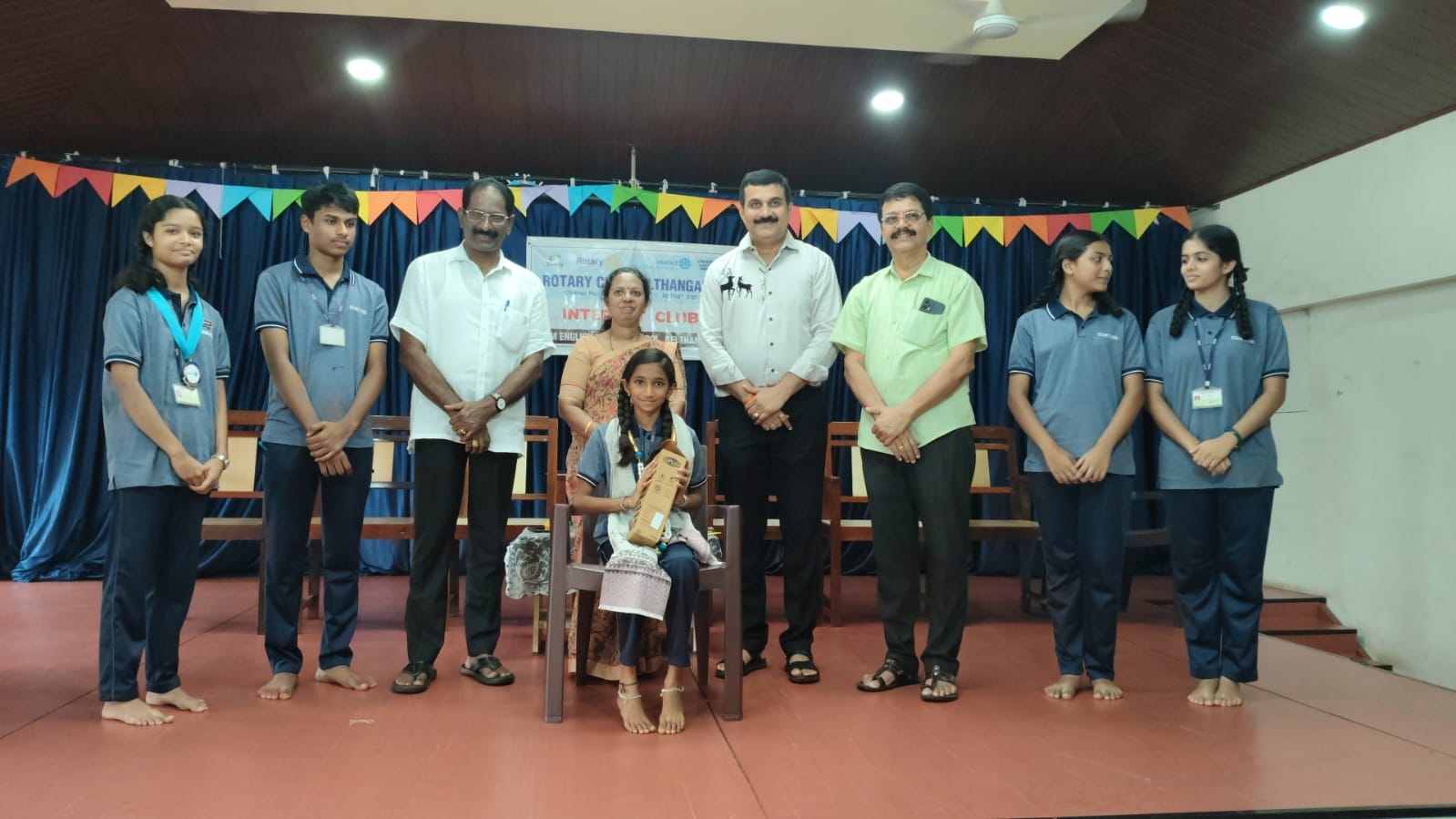 Honouring Meritorious Student of SDM English Medium School Belthangady