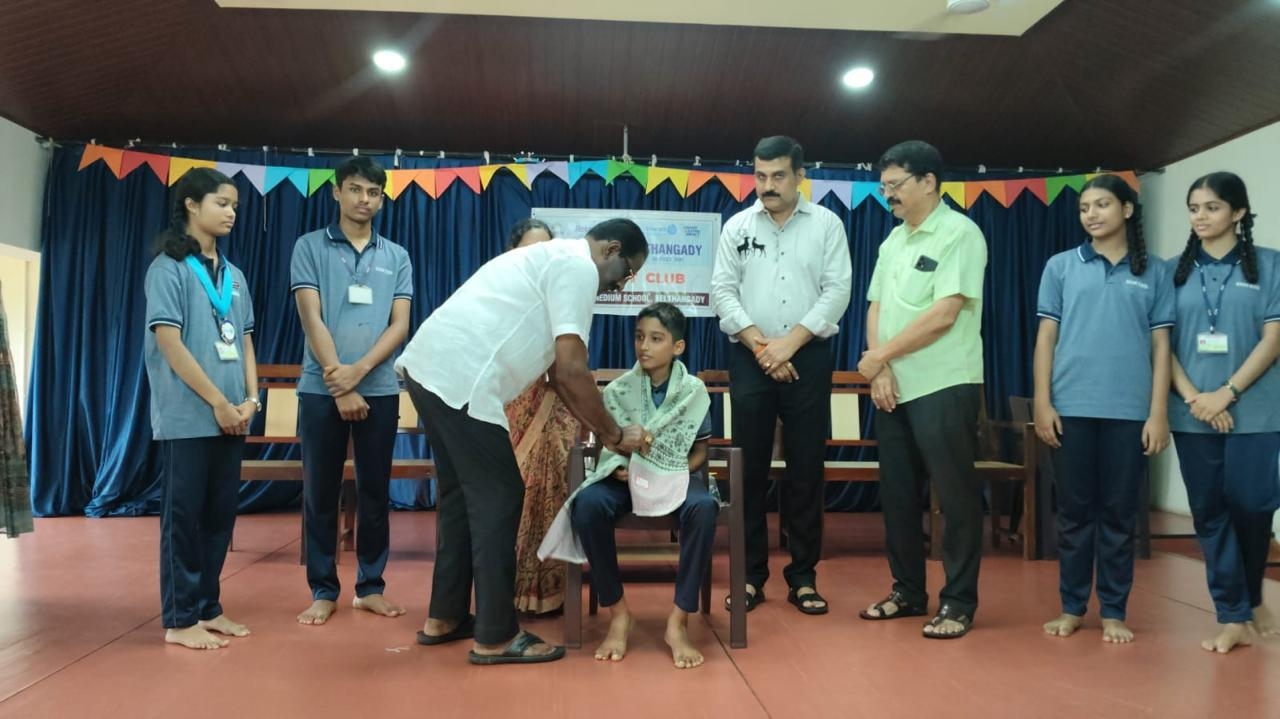 Honoured  a  Meritorius Student of SDMESchool Belthangadu