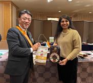 Flag Exchange between RCM and Rotary Club of Tokyo