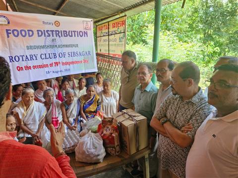 Food distribution at old age home