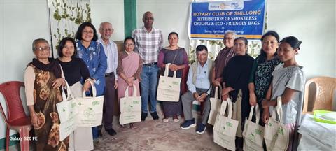 Gifting of Smokeless Chulhas and bags