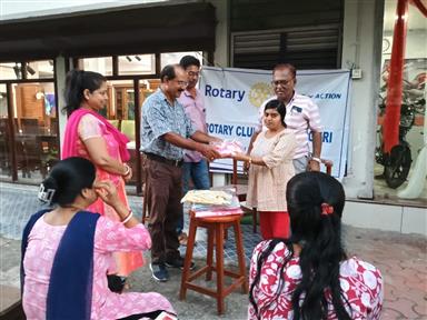 new dress distribution