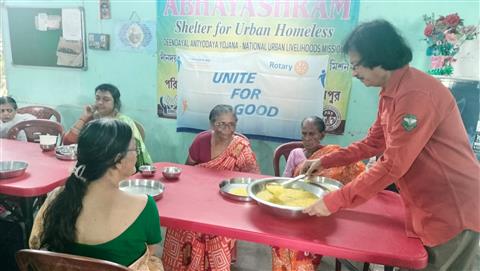Food to 36 inmates of Old Age home