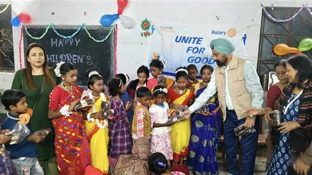 Food Packets & Woolen Caps to Underpriviledged