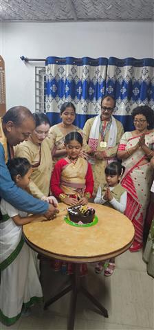 Celebration of Wedding Anniversary of Club Member