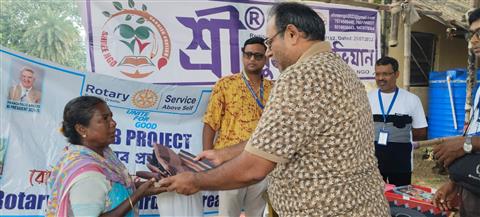 Distribution of  clothes (new)