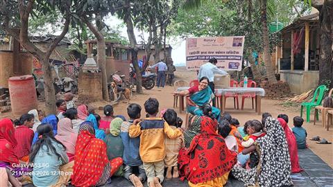 Awareness on menstrual hyzine to women labour.