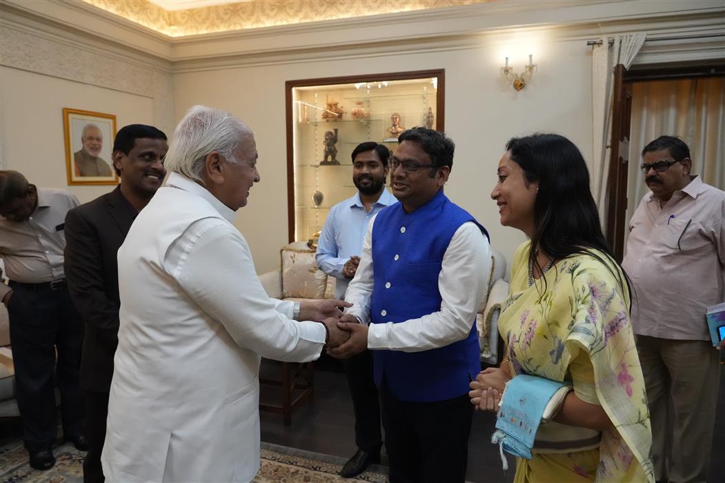 CLUB INVITED IN A MEETING WITH GOVERNOR of BIHAR