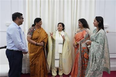 A MEET WITH LADY GIVERNOR of BIHAR with DG Namrat