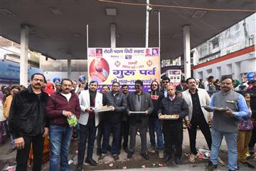 Rotary Services at Mega procession of Gurudwara.
