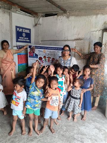 Food Distribution at Palna Ghar