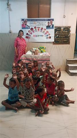 Food Distribution at Palna Ghar