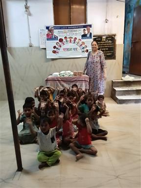 Food Distribution at Palna Ghar