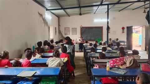 Daily classes at Chimti Toddlers School