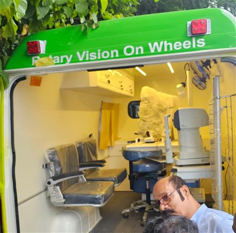 Rotary Mobile Vision Van Handover Ceremony