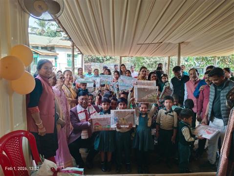 Distribution of drawing kits