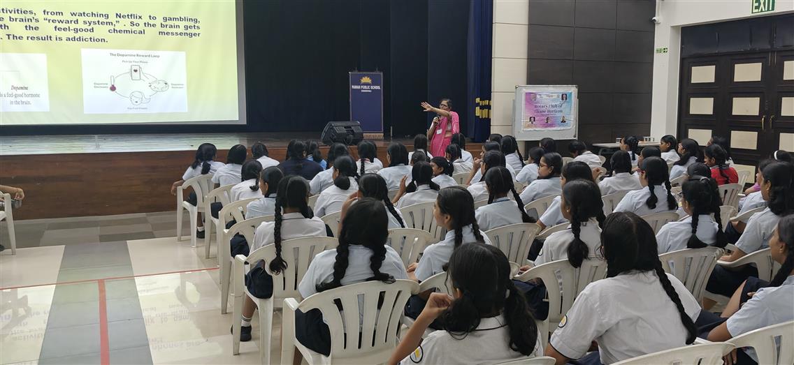 Session on mobile addiction (43)