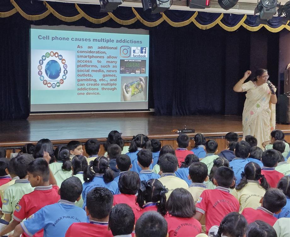 session on Mobile Addiction (12)