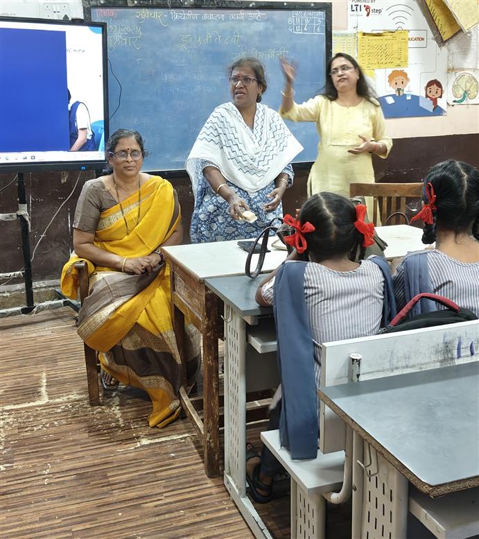 Session on Menstrual hygiene (4)