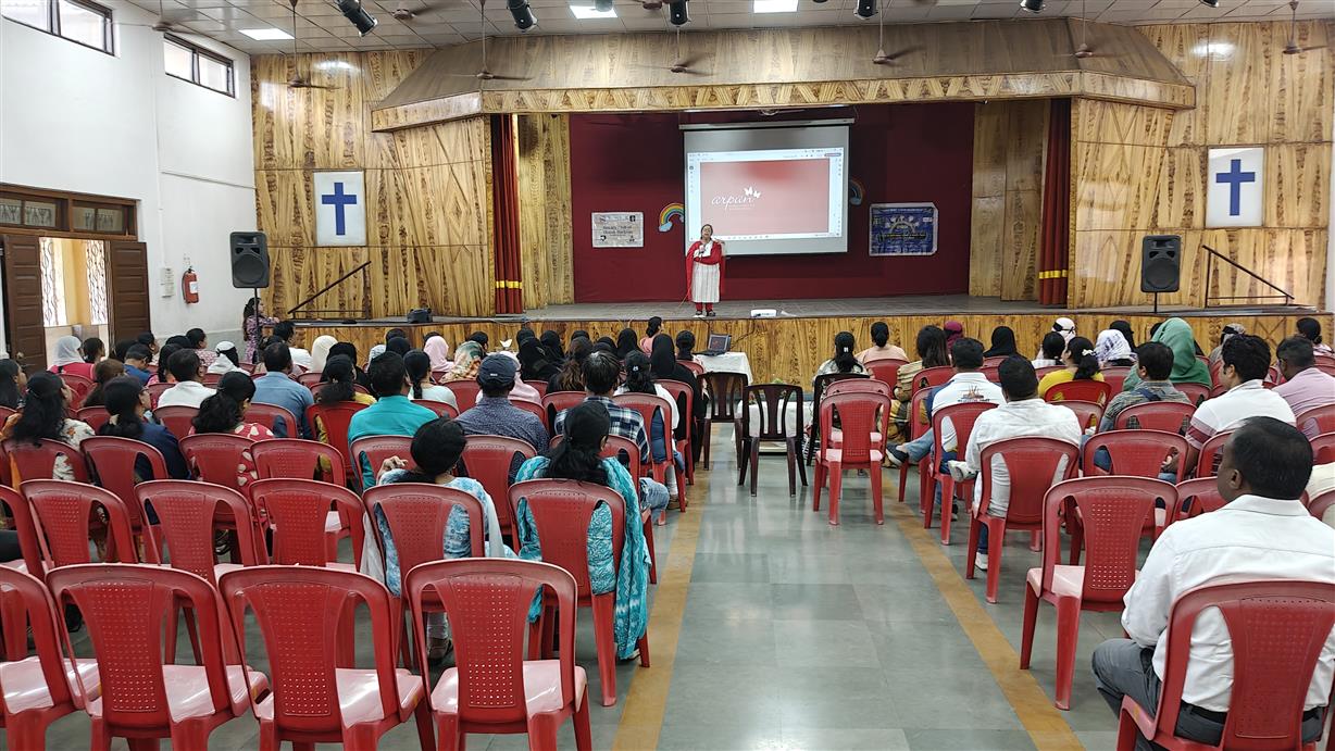 Workshop on Safe touch and Unsafe Touch (3)
