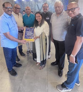 FLAG EXCHANGE with Rotary Club of Delhi Lutyens