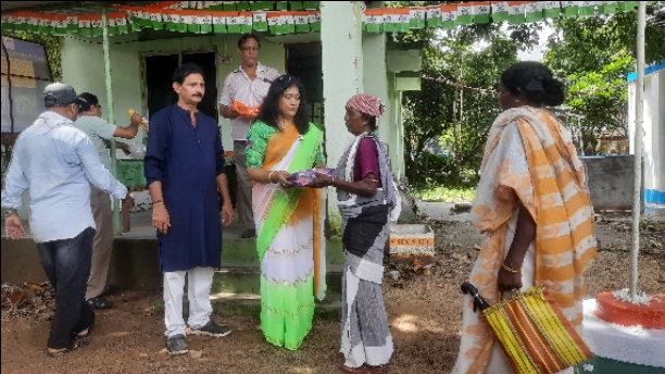 Mosquito net distribution 