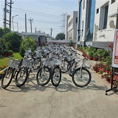 Rotary Gift 22 Bicycles to Underprivileged Girls