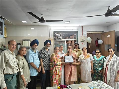 Donation of Lab Equipment to Guru Nanak School