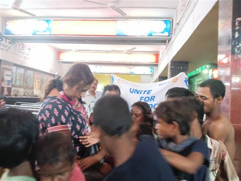 Counselling -Destitute children at Burdwan Station