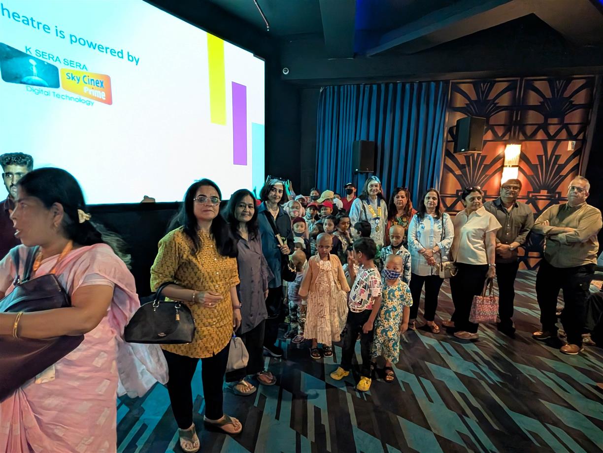 Movie show for cancer patients
