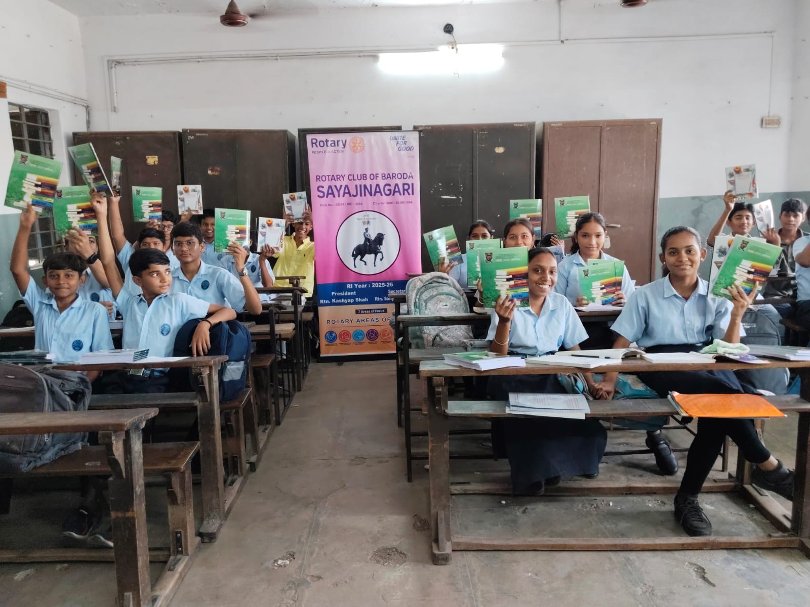 📚 Project Udaan – Notebook Distribution Drive 📚