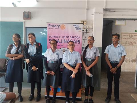 Spectacles Distribution Drive